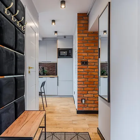 Ksiezycowy Z Balkonem- דירה