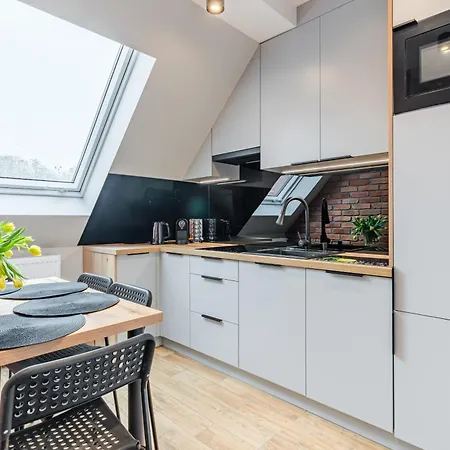 Ksiezycowy Z Balkonem- * סופוט